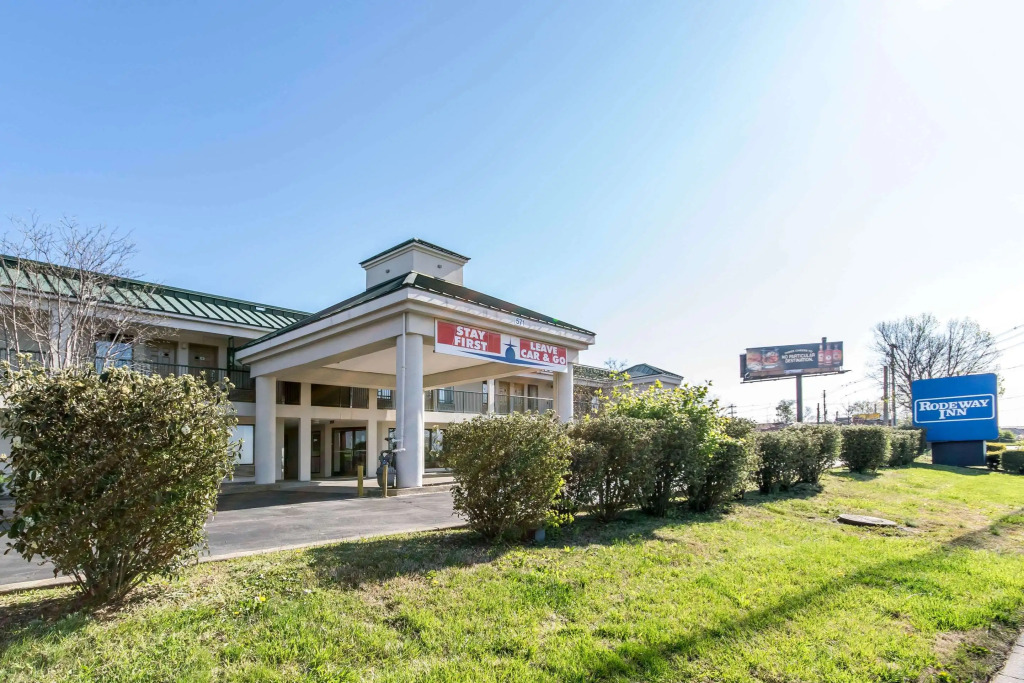 Studio 6 Suites Louisville KY Airport/Expo Center