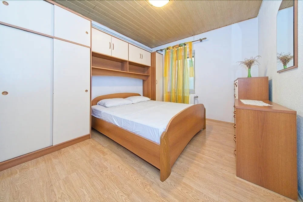 Apartment Diana Postira / Two Bedroom A1