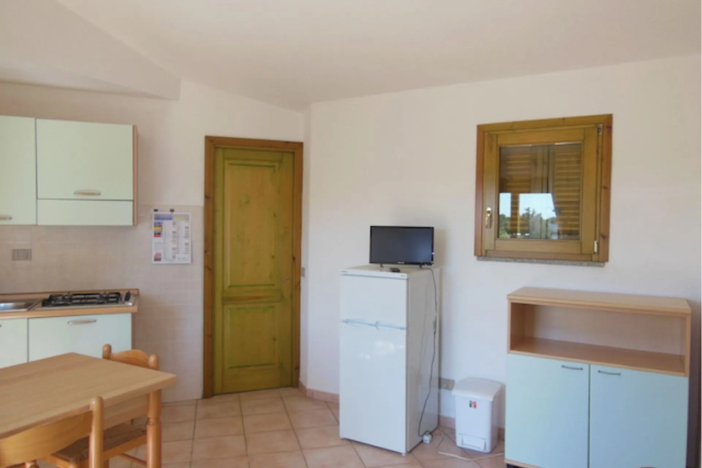 Two-room apartment in Porto Ottiolu very close to the marina.-Bilo Rosa Primo Piano