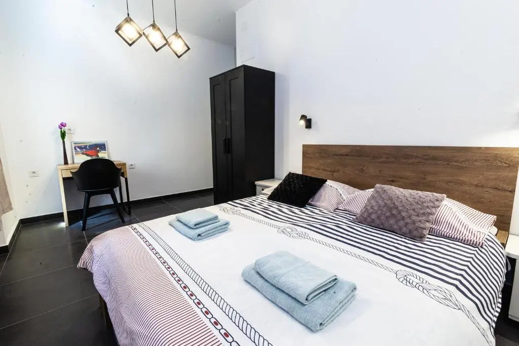 Andriana House