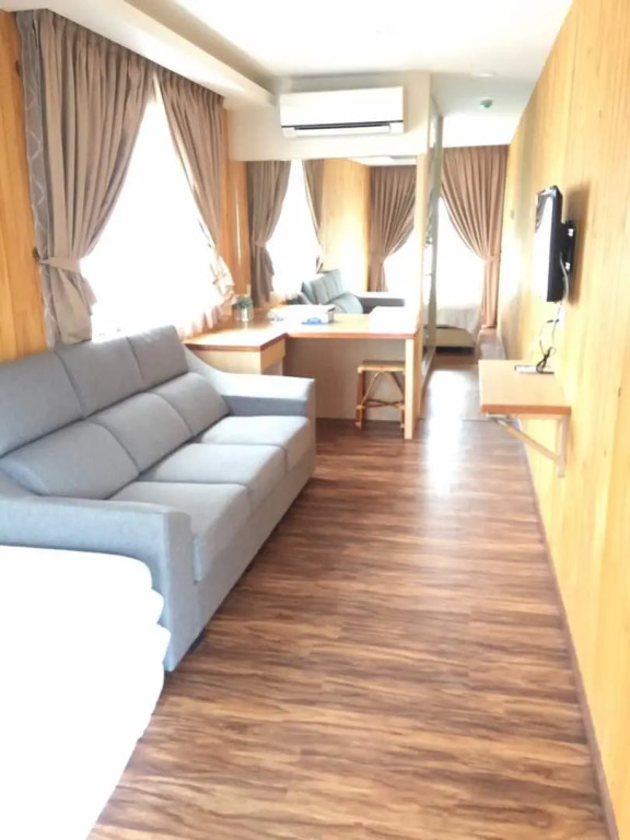 Kluang Container Swimming Pool Hotel