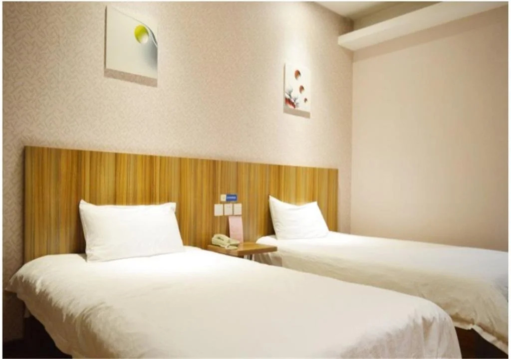 Eaka 365 Hotel Zhengding Airport Branch