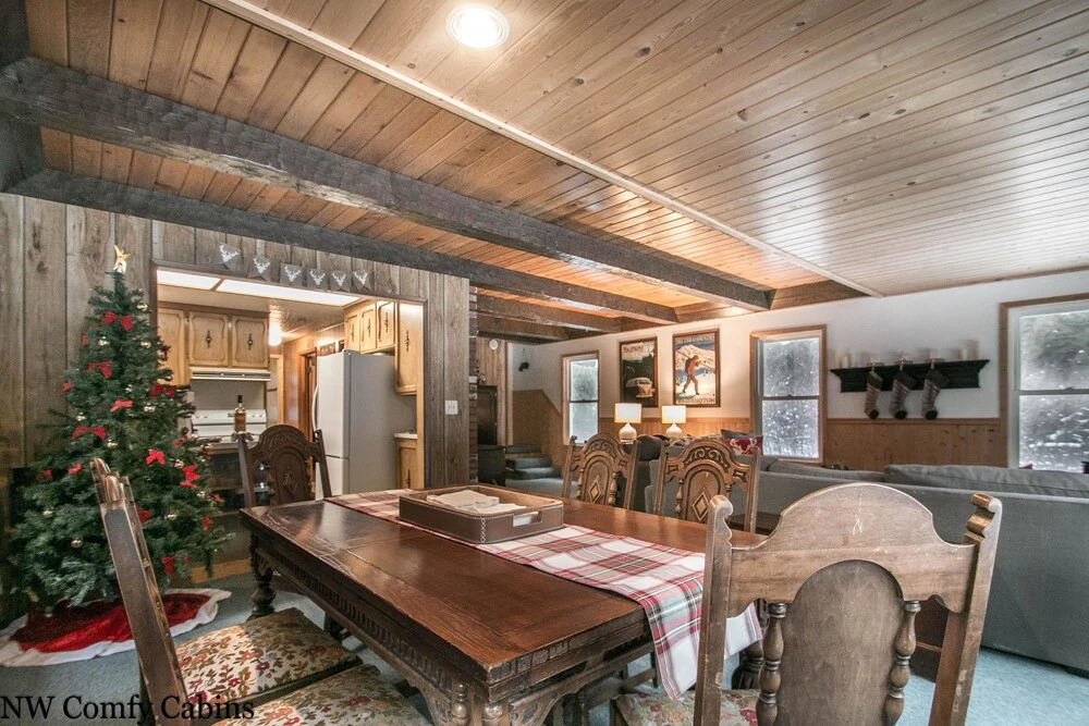 Chiwawa River Chalet Apartment 2 NW Comfy Cabins