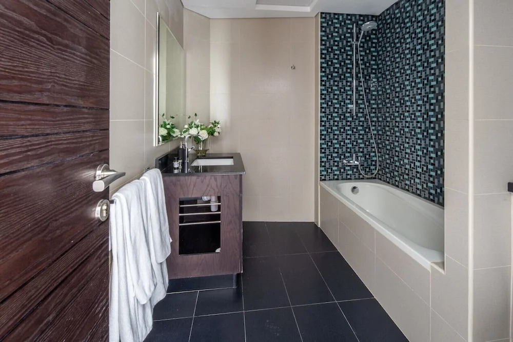 Supreme 2BR Apartment - Cosmopolitan Living in Dubai Marina!