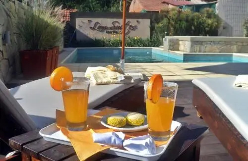 Lom Suites