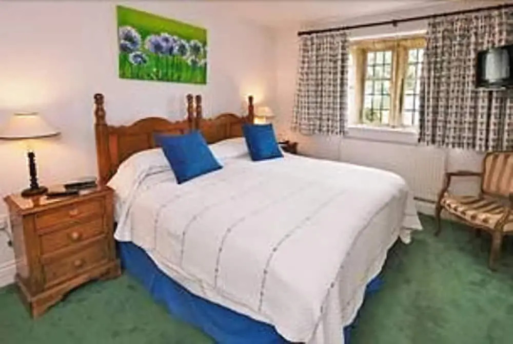 Snowshill Hill Estate B&B