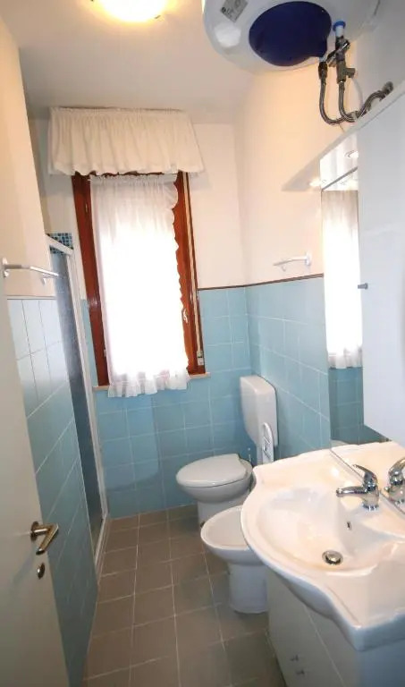 BA- ALTHEA - Piscina-