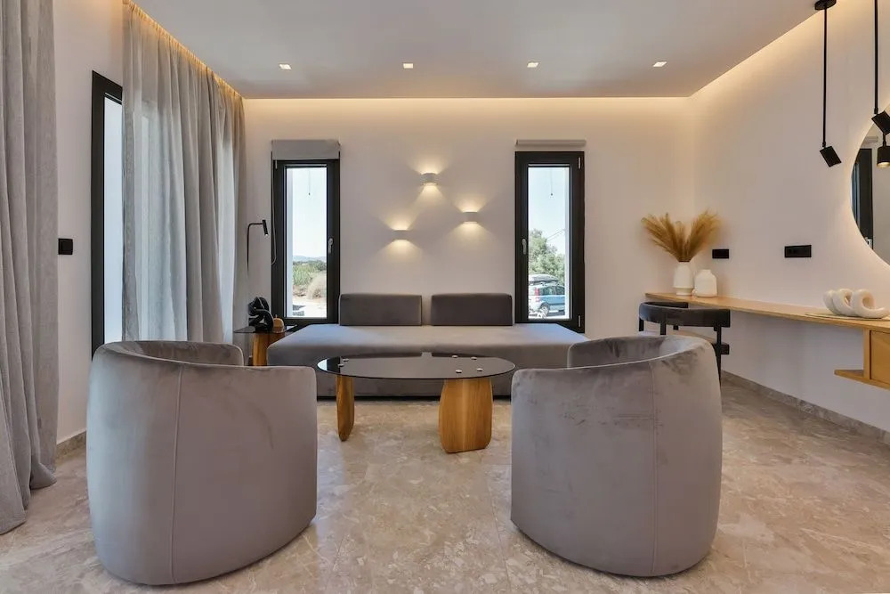 Milestones Naxos Hotel
