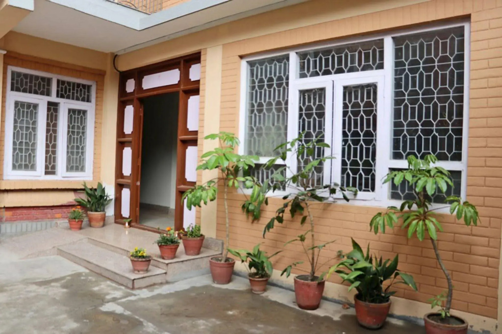 OYO 374 Hotel Holiday Taj (p) Ltd