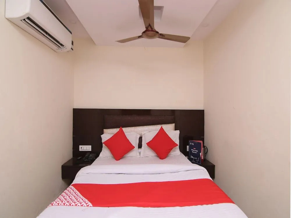 OYO 22838 Gaurav Guest House