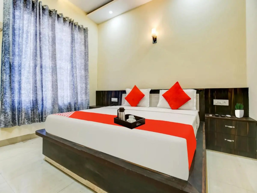 Hotel O Moon trip