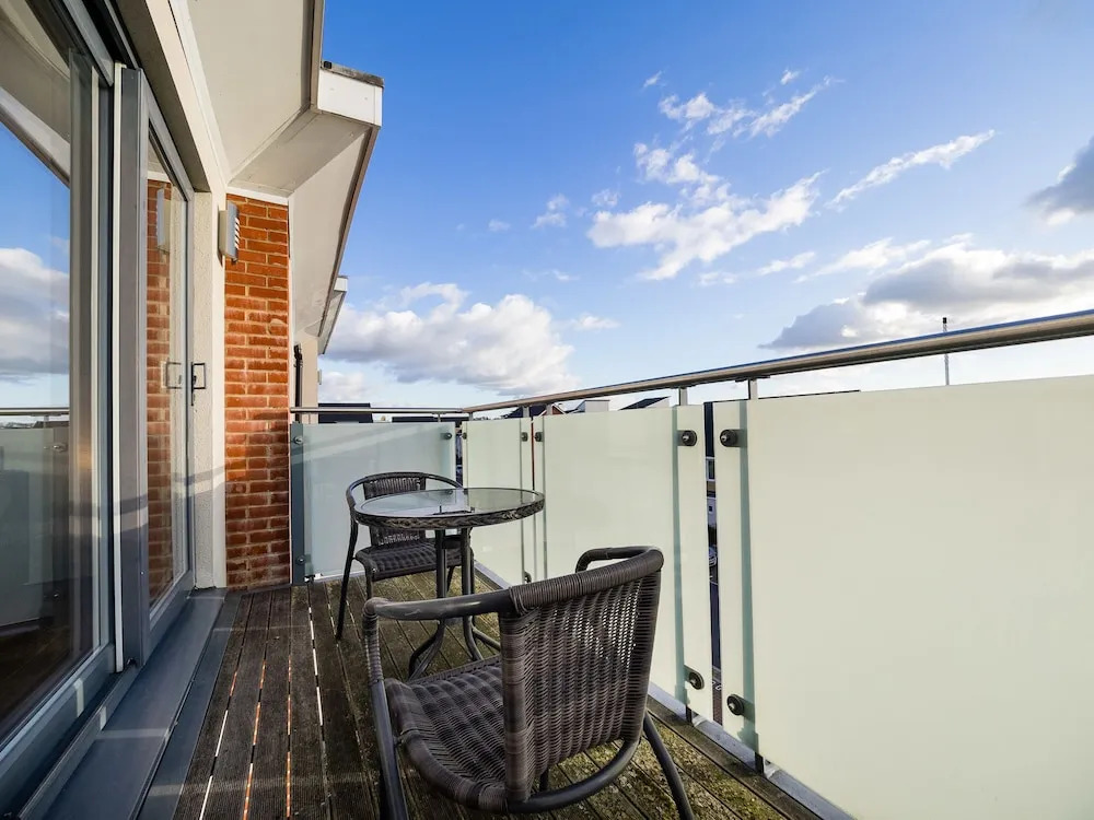 Deluxe Kennet Island Apartment