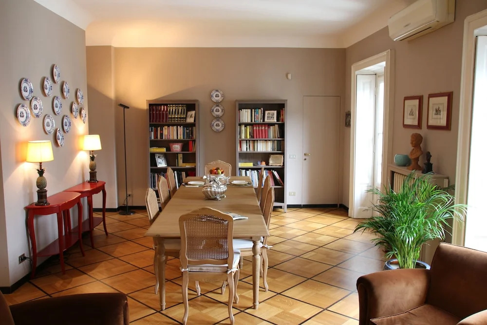 B&B Bonaparte Suites