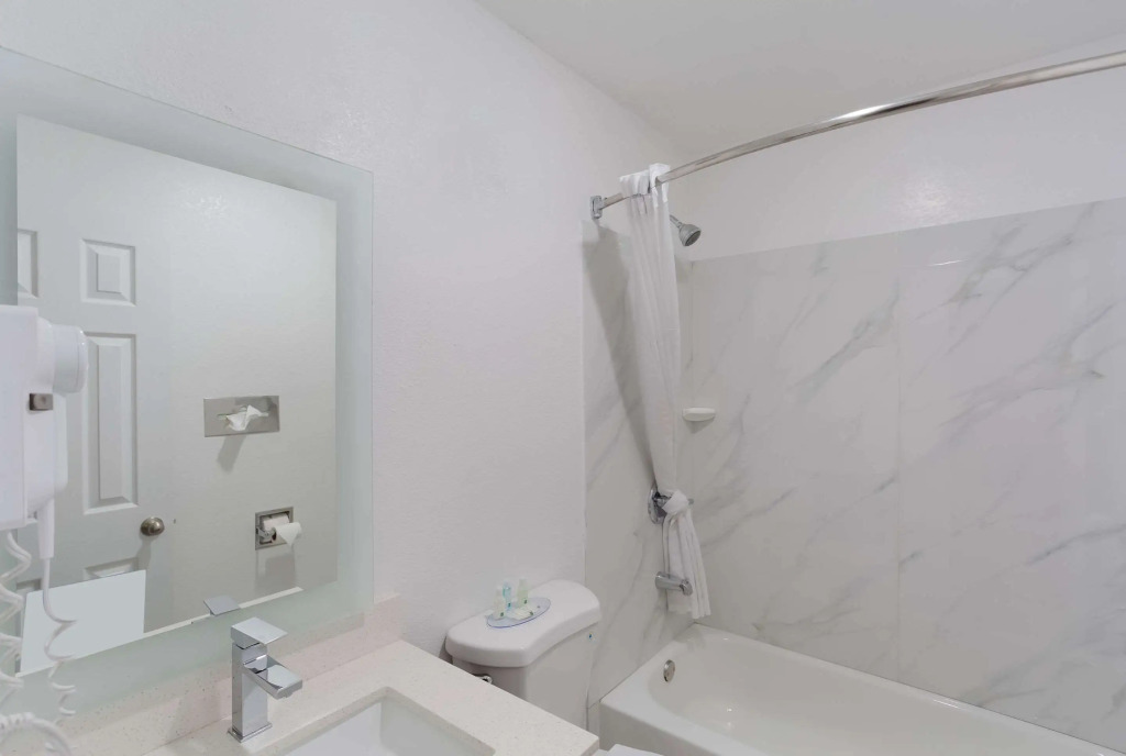 Quality Inn Redding near I-5
