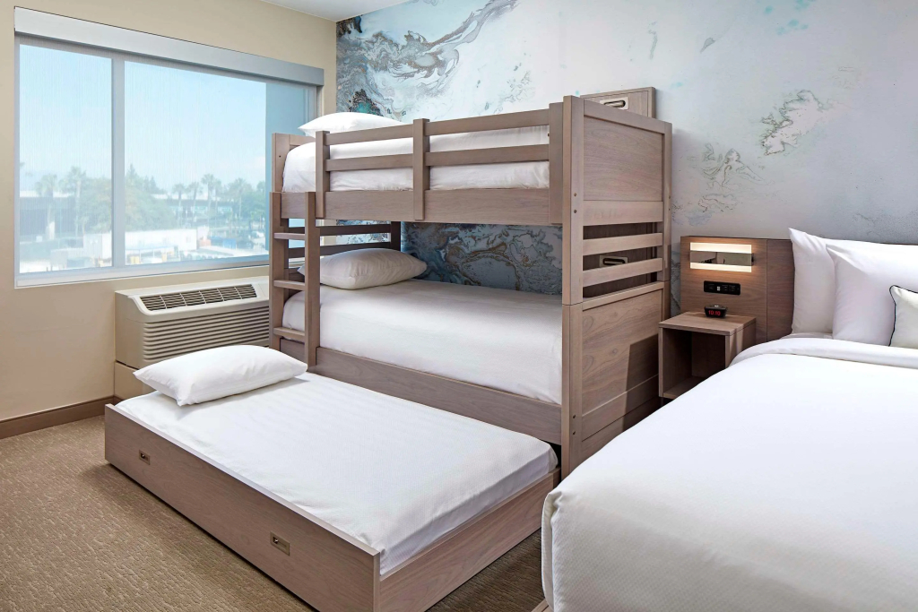 Anaheim Resort Suites