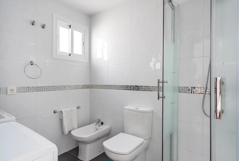Large Apartment in Prime Location in Fuengirola Ref 98