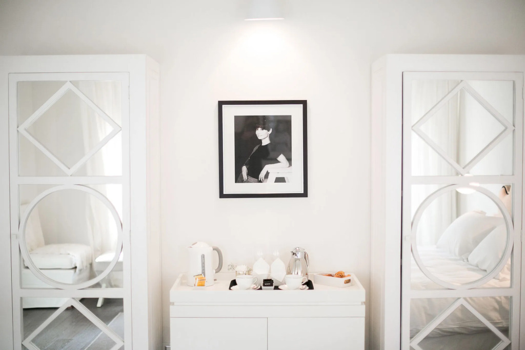 Hall Suites