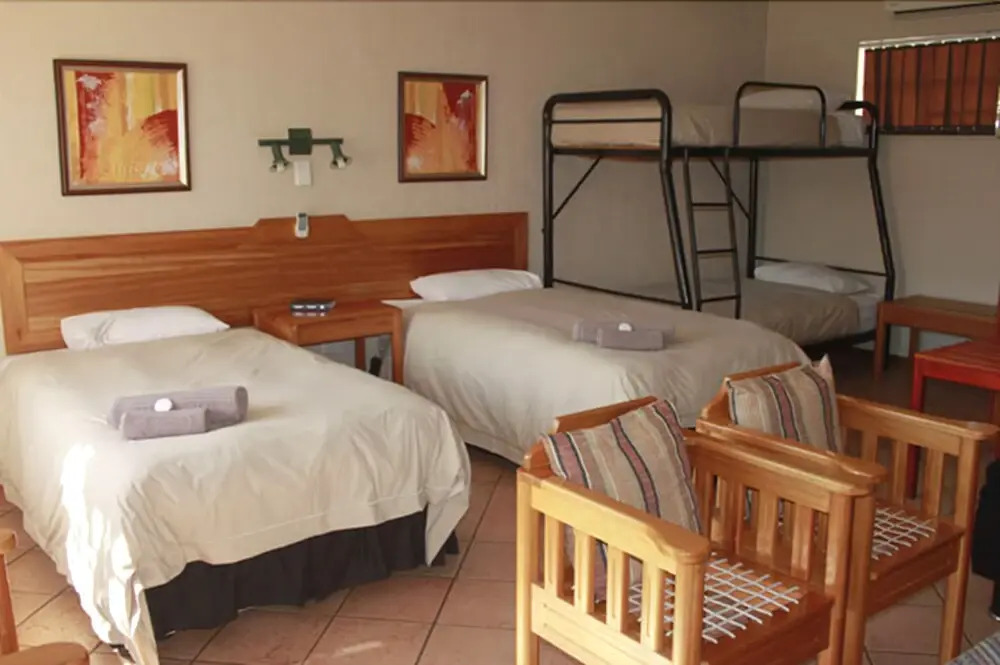 Jacaranda Lodge