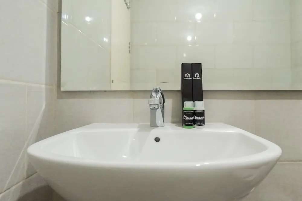 PakuwonMall Apartment Anderson 2BR by B&B Host