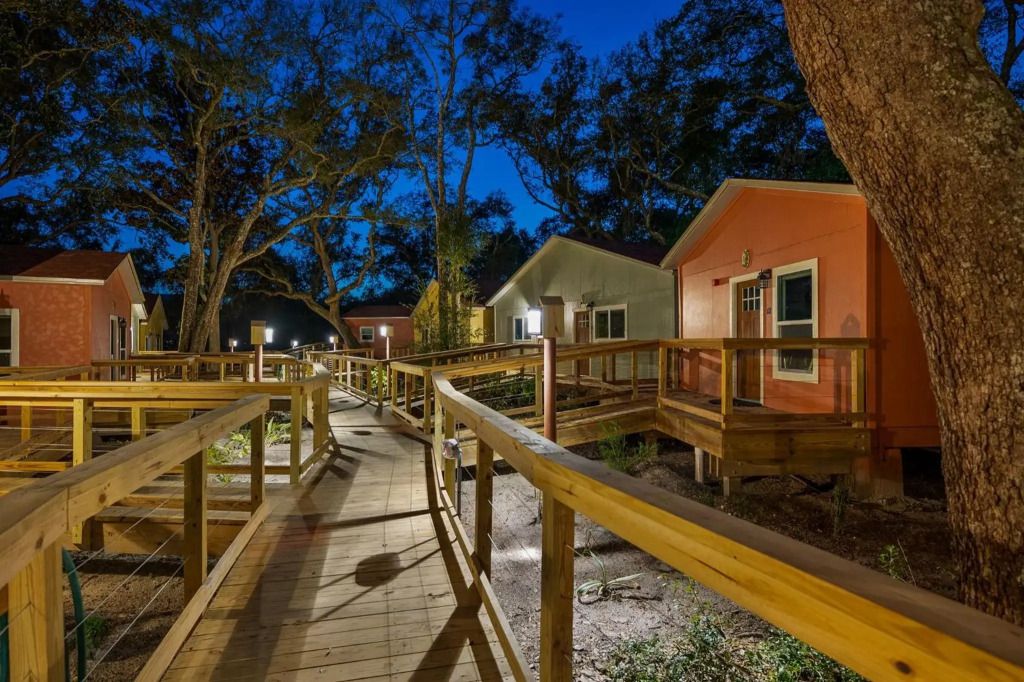 Sea Cottages of Amelia