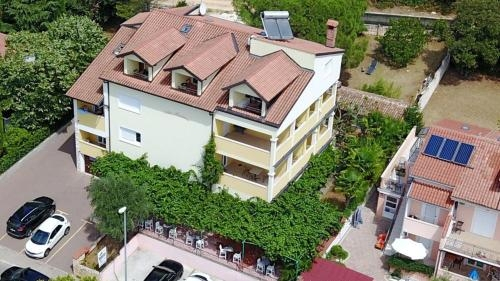 Villa Monsena