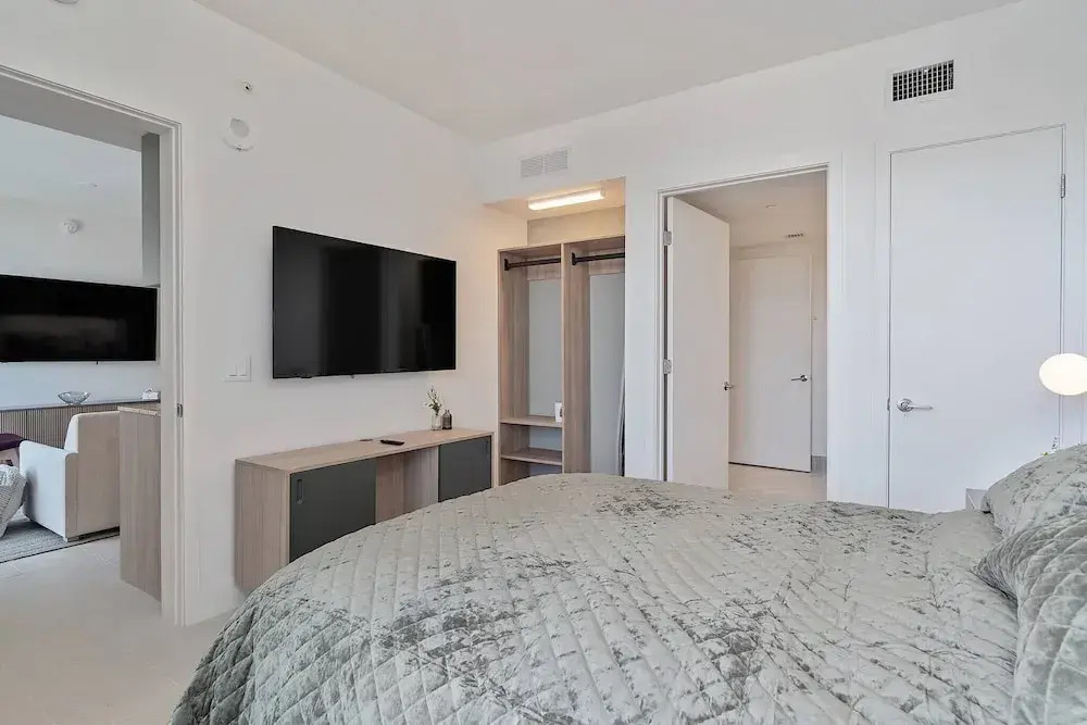 Luxury Corner 2bdcity & Bay Viewsamazing Sunsets