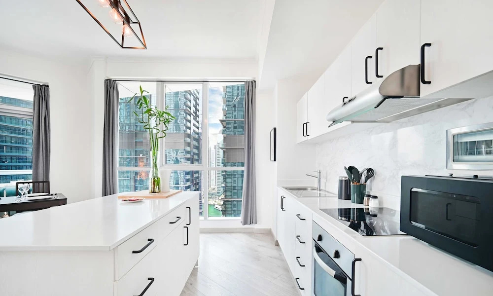 LUX The Dubai Marina View Suite