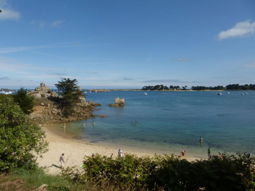 Villa in Port Blanc with Sea View