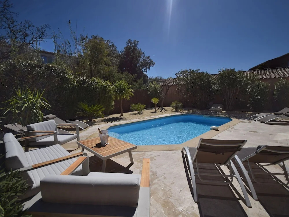 Cozy Holiday Home in Cogolin With Heated Pool