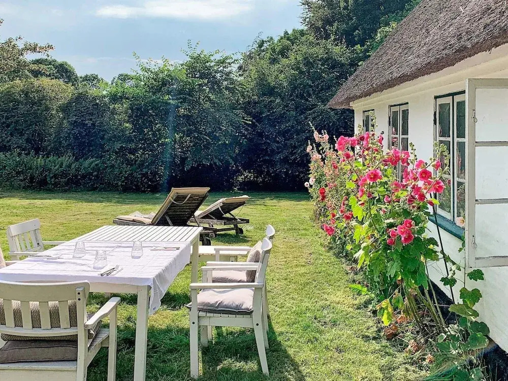 6 Person Holiday Home in Augustenborg