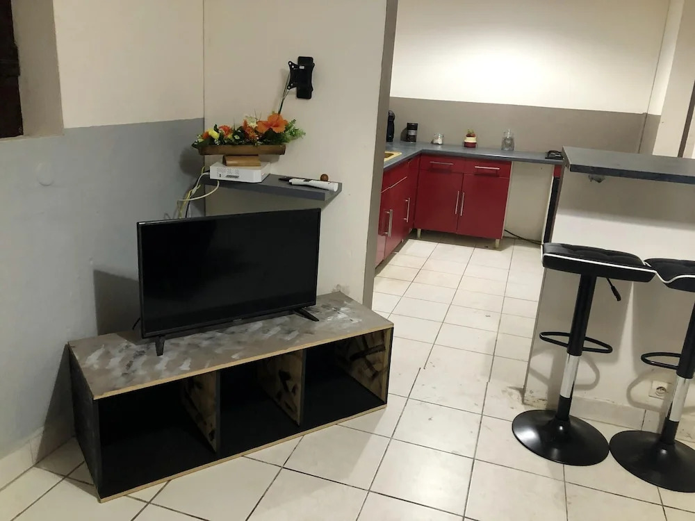 Apartment With one Bedroom in Le Gosier, With Enclosed Garden and Wifi