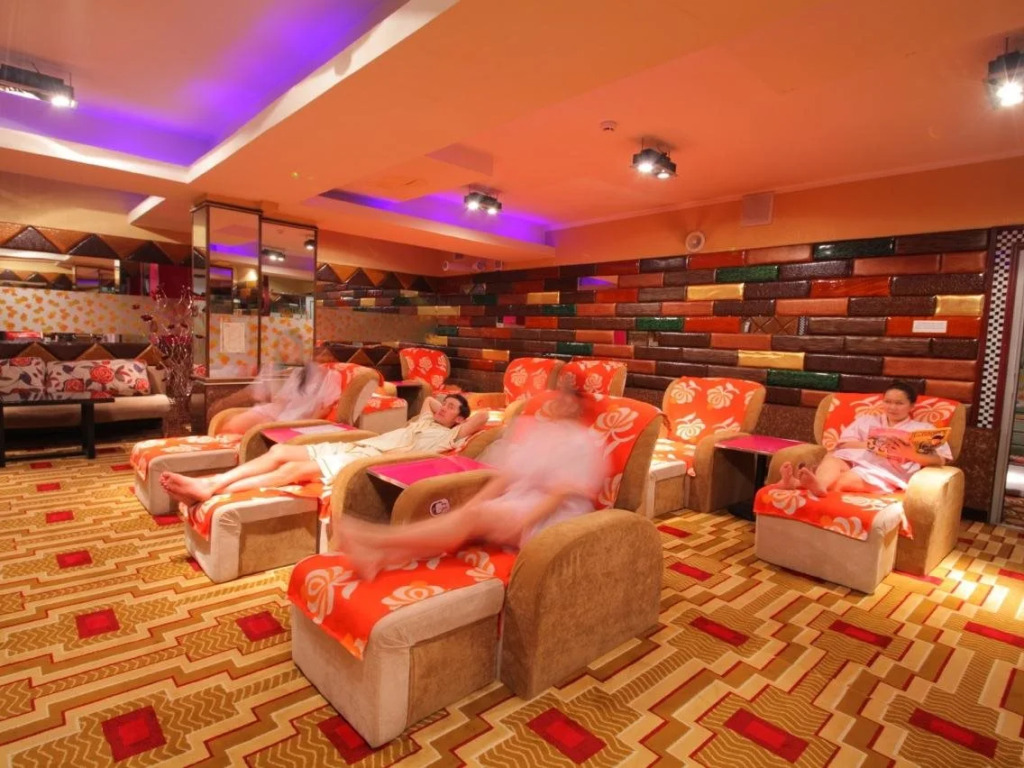 New World Hotel