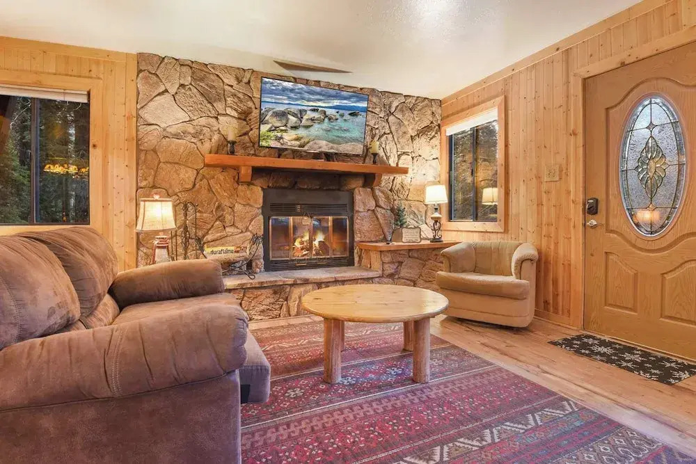Tahoe Pines Cabin