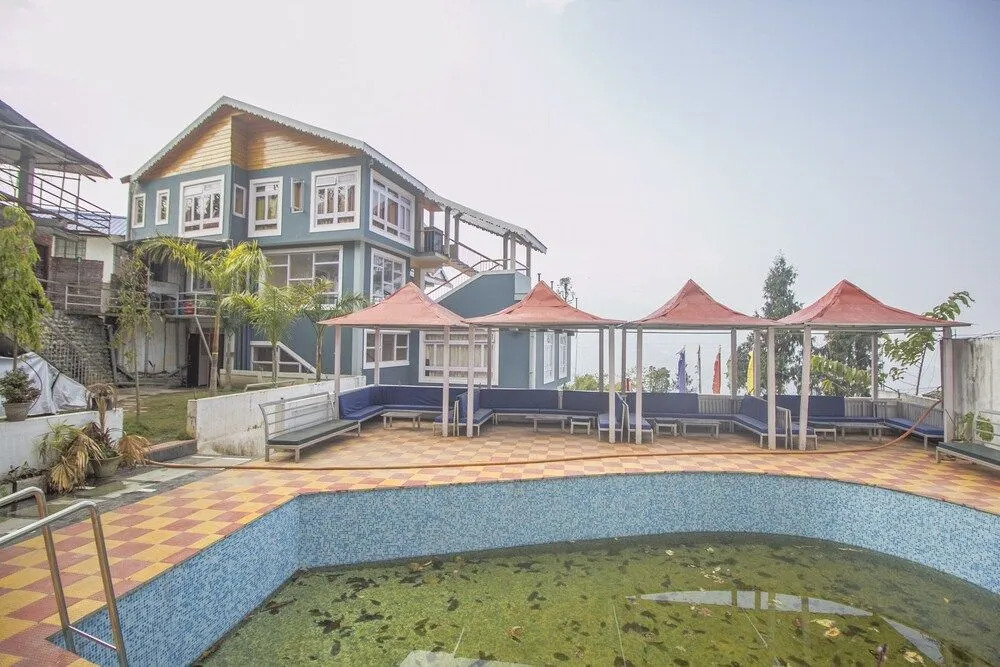 OYO 23351 Gompus Paradise & Resort