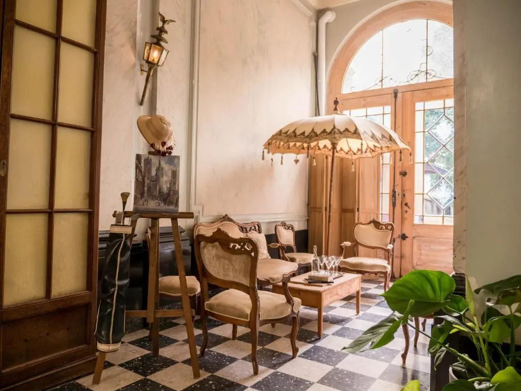 Authentic 19th c. mansion with spacious garden