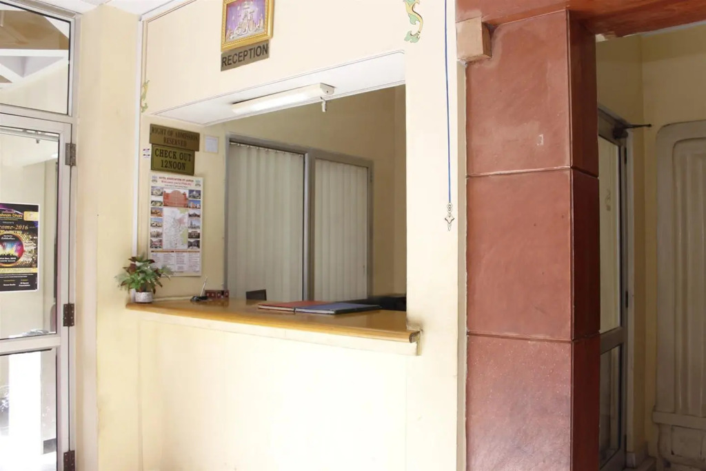 Hotel Sugandh Retreat Near Bus Stand Jaipur