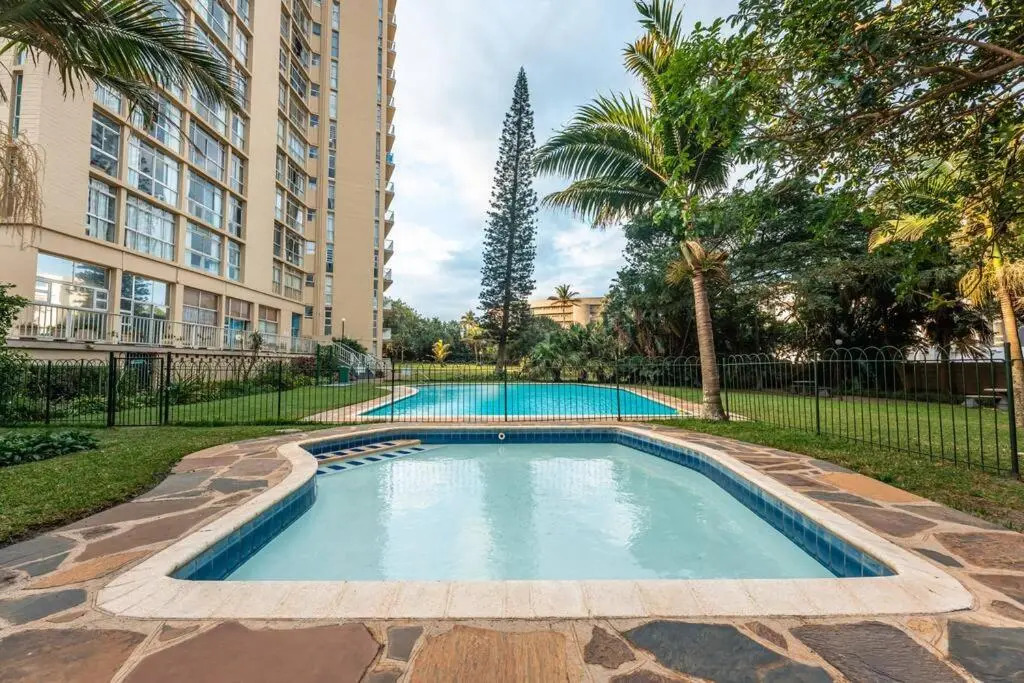 1002 La Ballito-trendy apartment with endless view