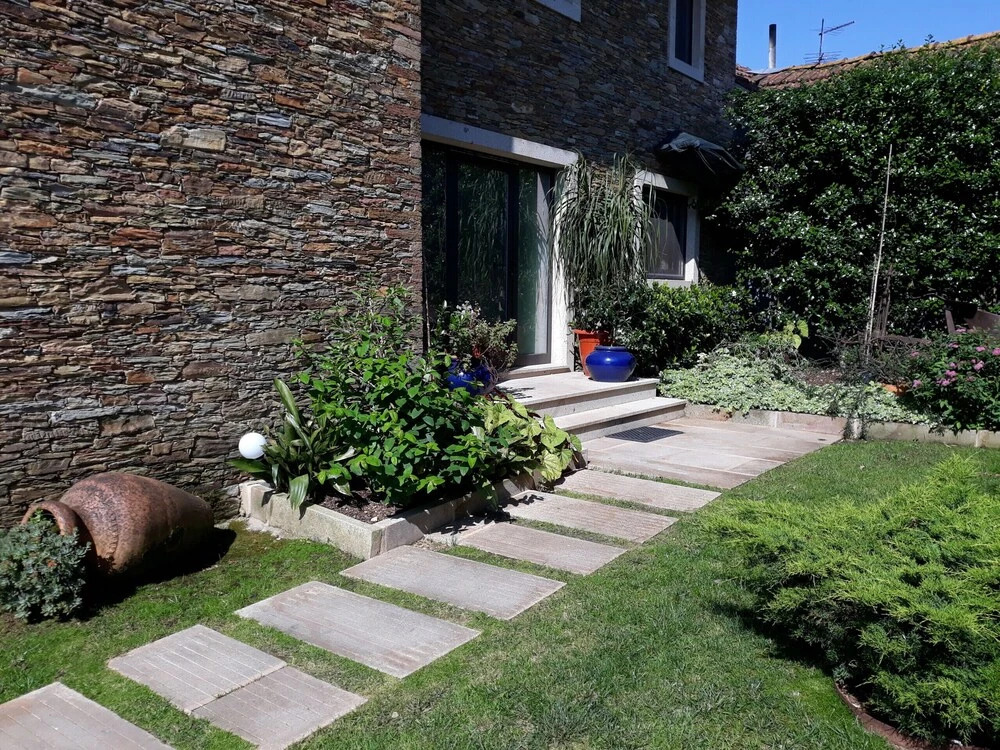 House w Pool and Games Room, P. Varzim by Izibookings