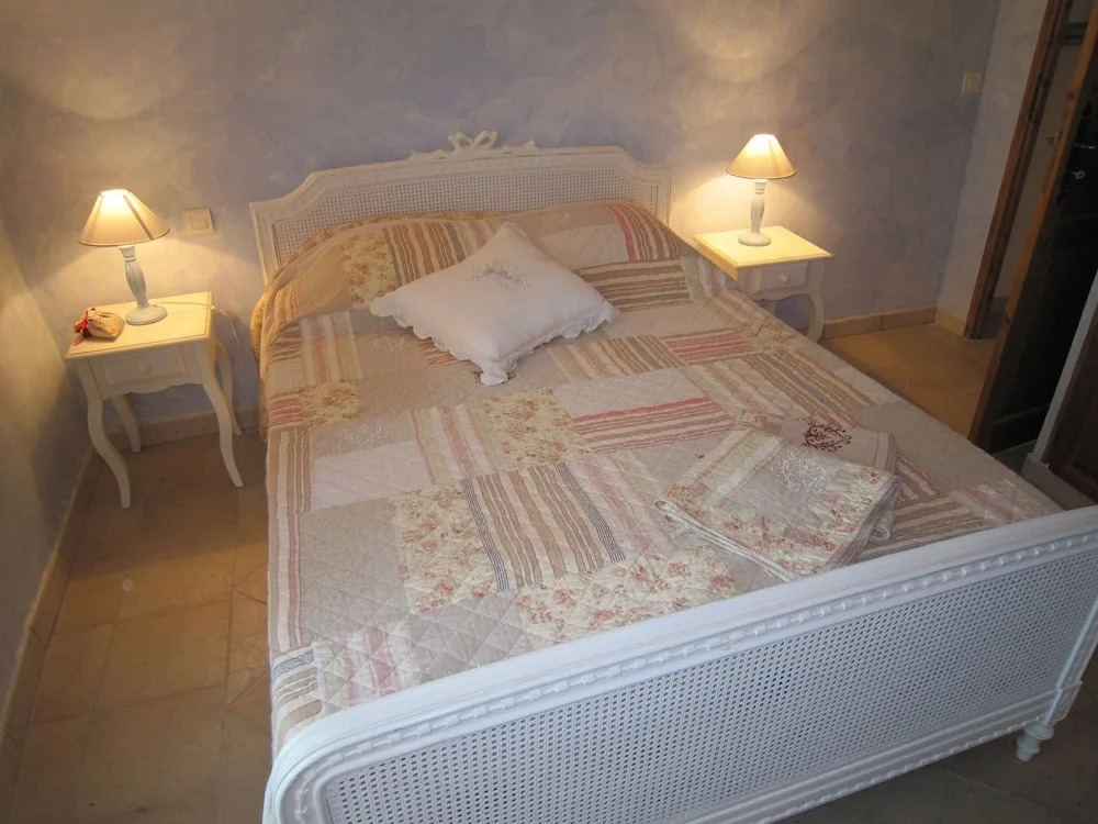 Beautiful Holiday Home in Barjols With Swimming Pool