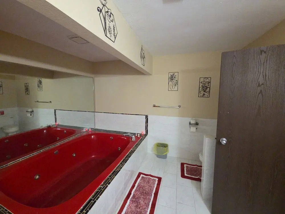 Chesaning INN & Suites