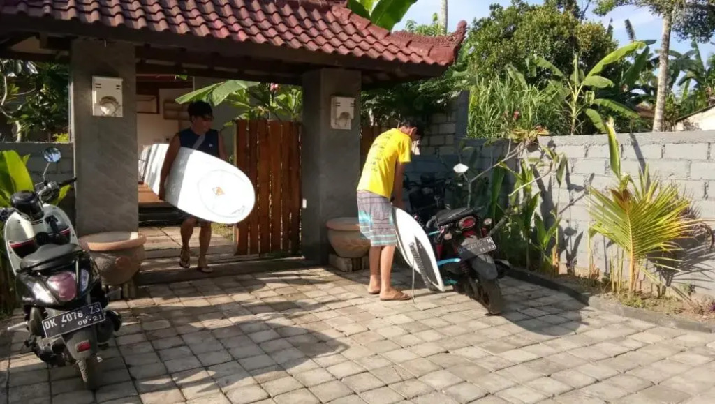 Surf Retreat Villa Sari Bali