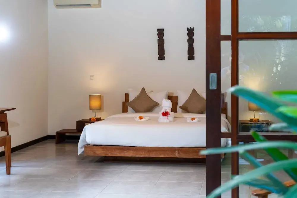 Villa Alroda Antik - Peaceful 4BR Villa with Private Pool in Canggu