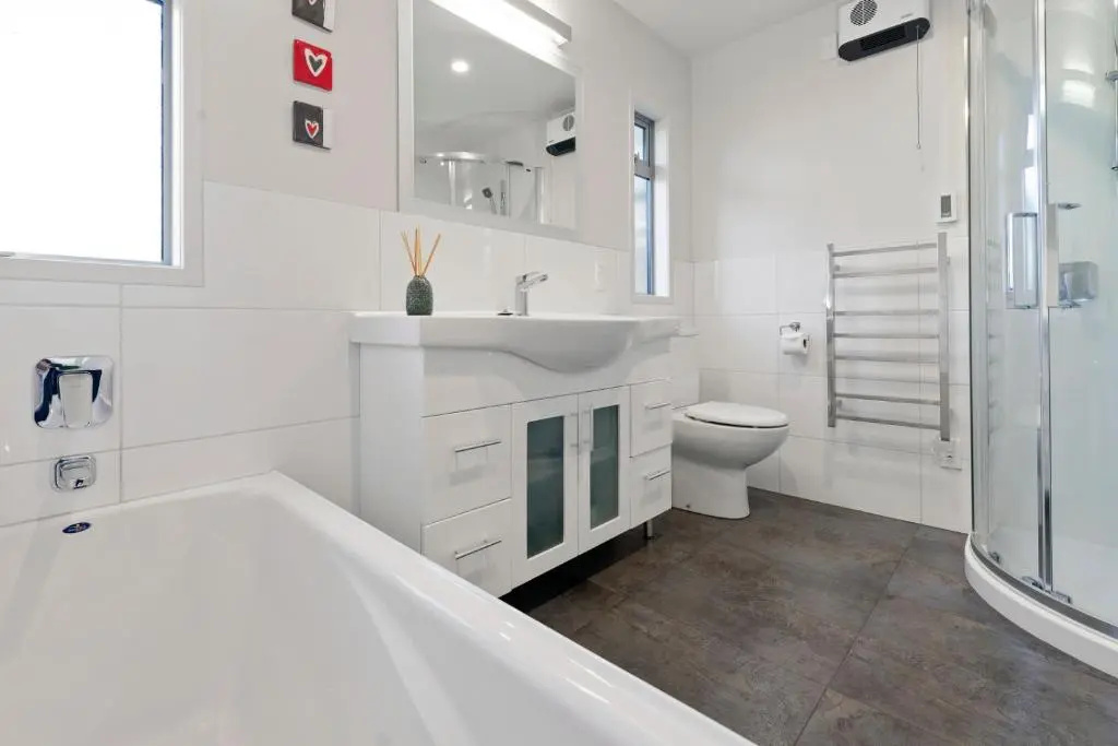 Stunner on Stanley - Wharewaka Holiday Home