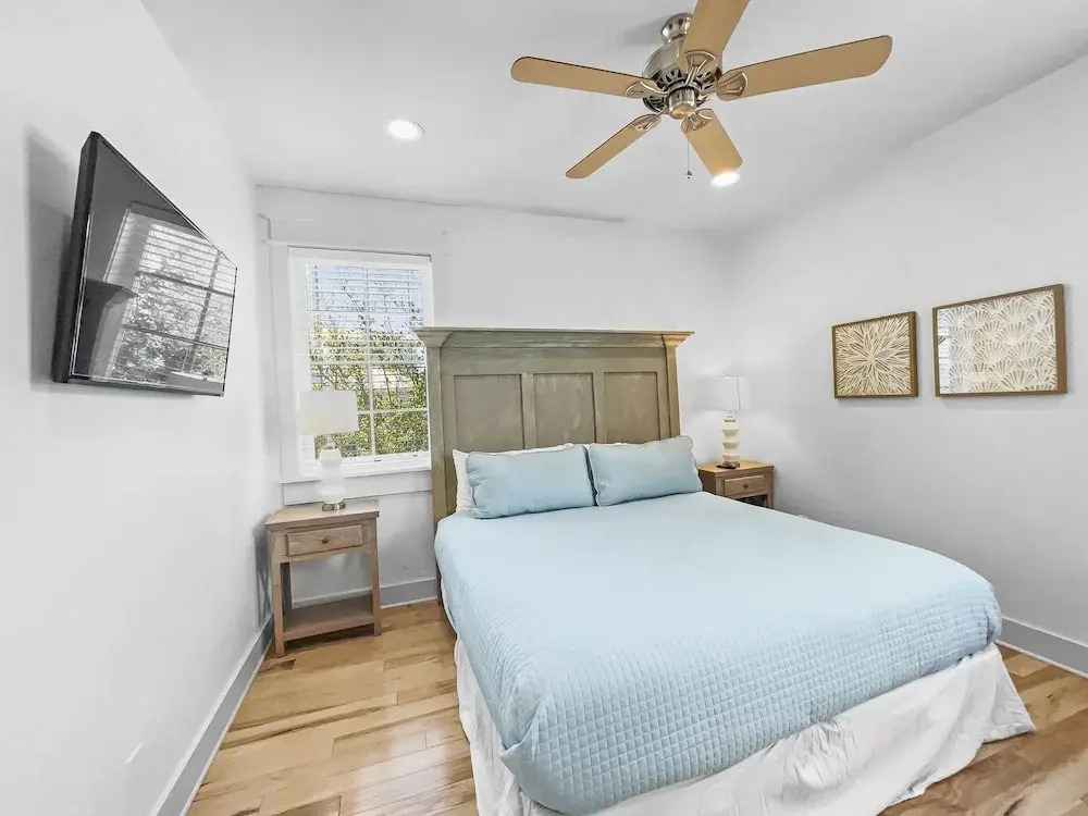 Ciao Bella 7 Bedroom Home by RedAwning