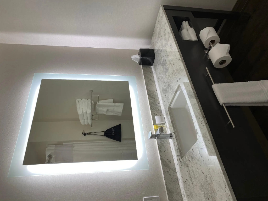 Simple Suites Boise Airport