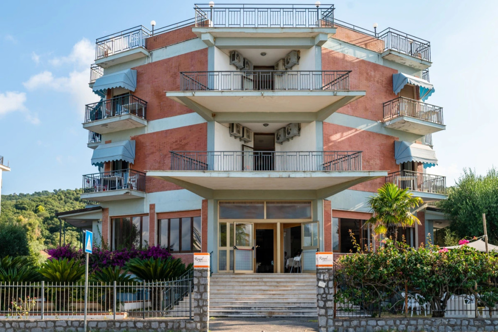 Hotel Royal