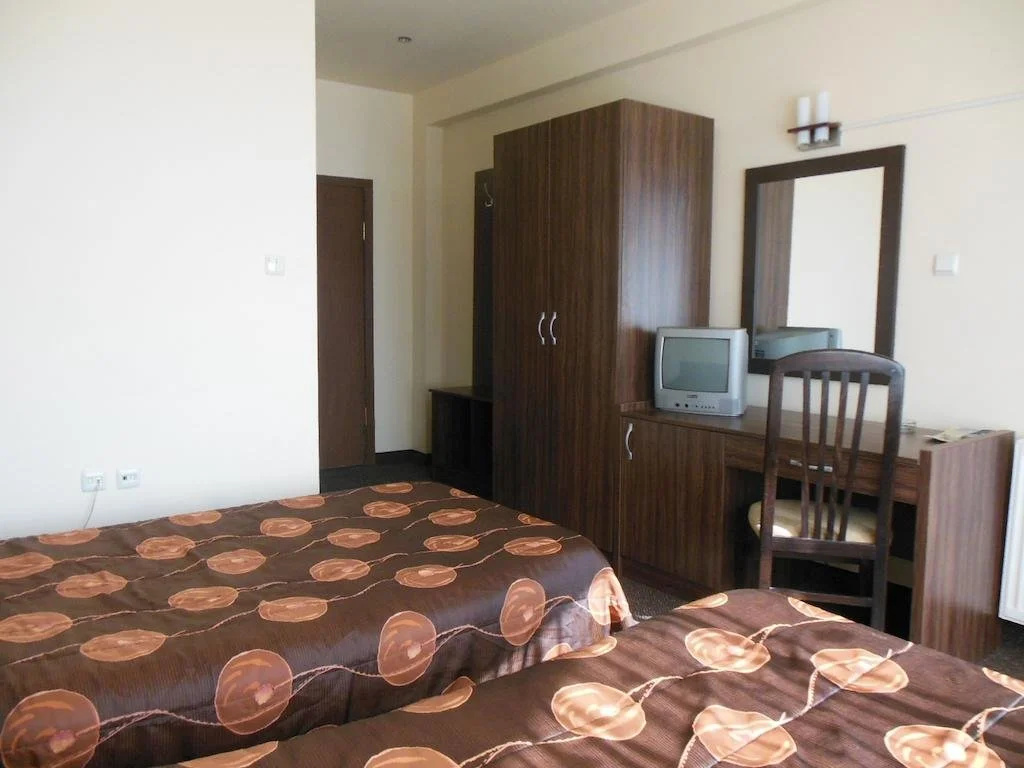 Ellinis Hotel