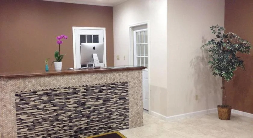 All Suites Inn Budget Host
