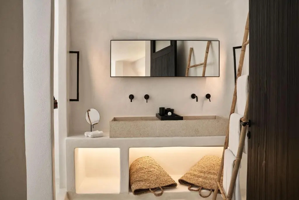 Charisma Suites