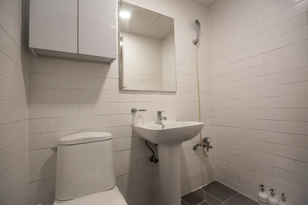 Myeongdong Artmonstay